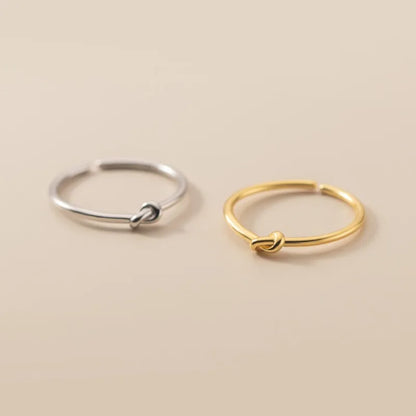 Simple Knot Line Couple Rings