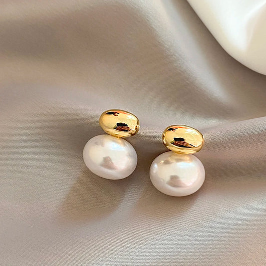 Elegant Gold Bean Spliced Pearl Earrings