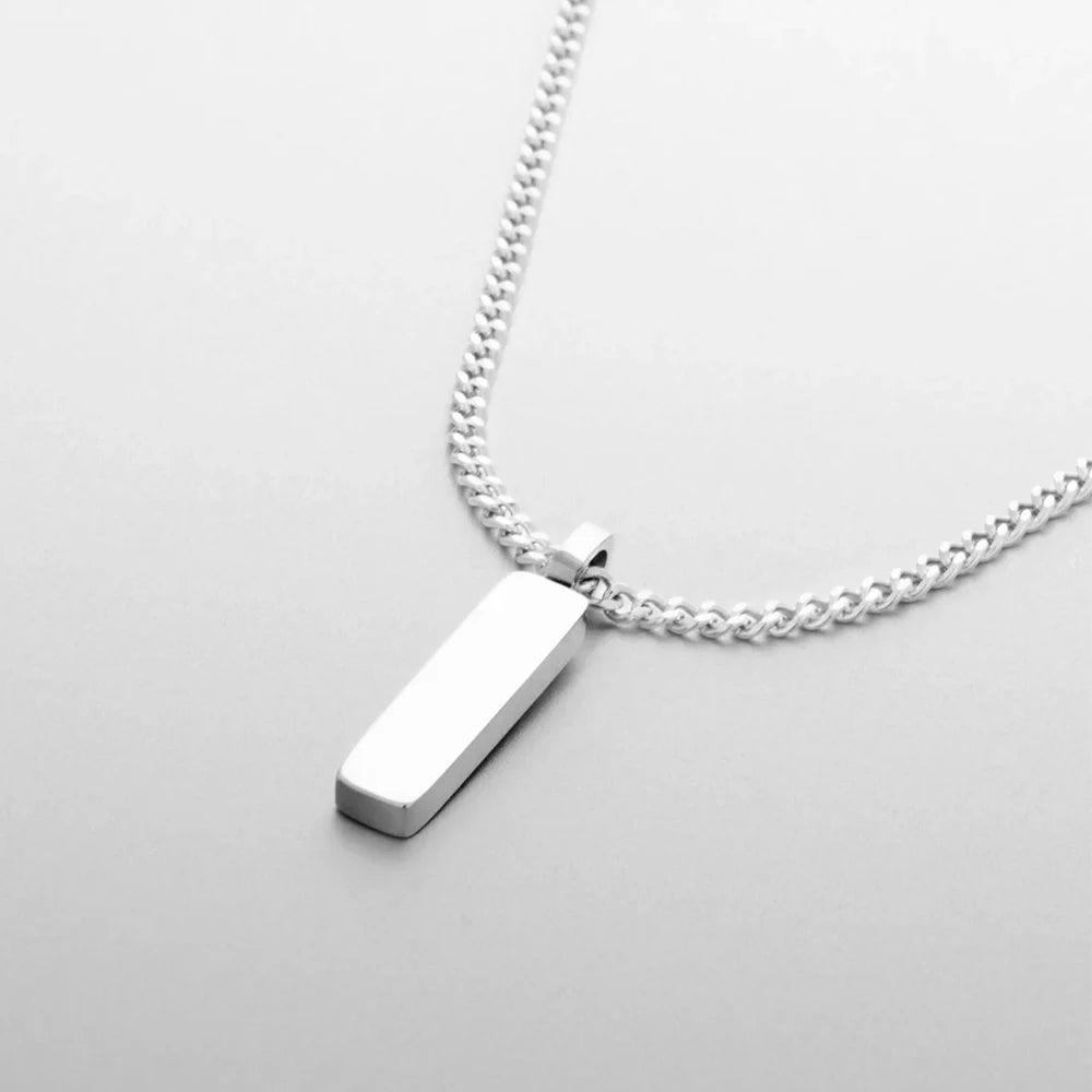 Minimal Pendant Necklace